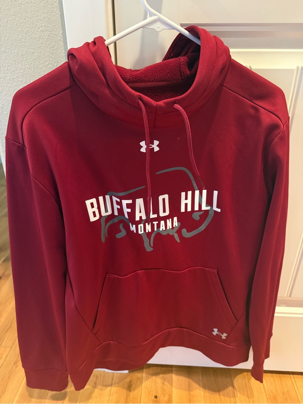 Under Armour Red Fleece Pullover Hoodie Buffalo Hills Golf